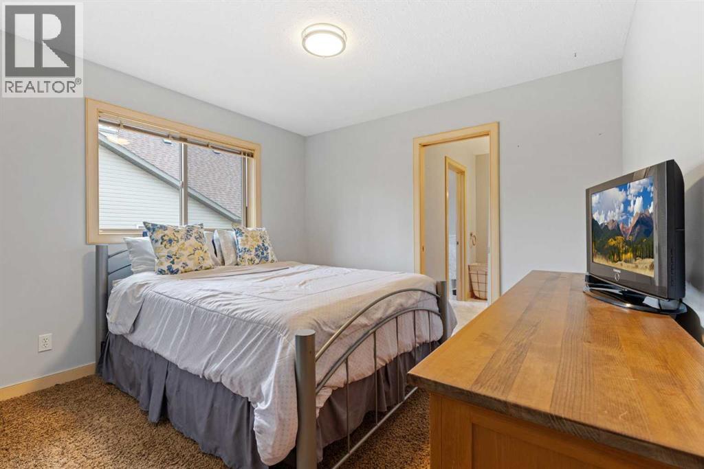 393 Banister Drive, Okotoks, Alberta  T1S 1W2 - Photo 23 - A2313699