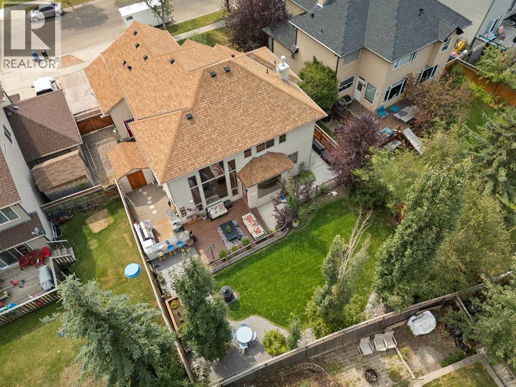 393 Banister Drive, Okotoks, Alberta  T1S 1W2 - Photo 3 - A2313699