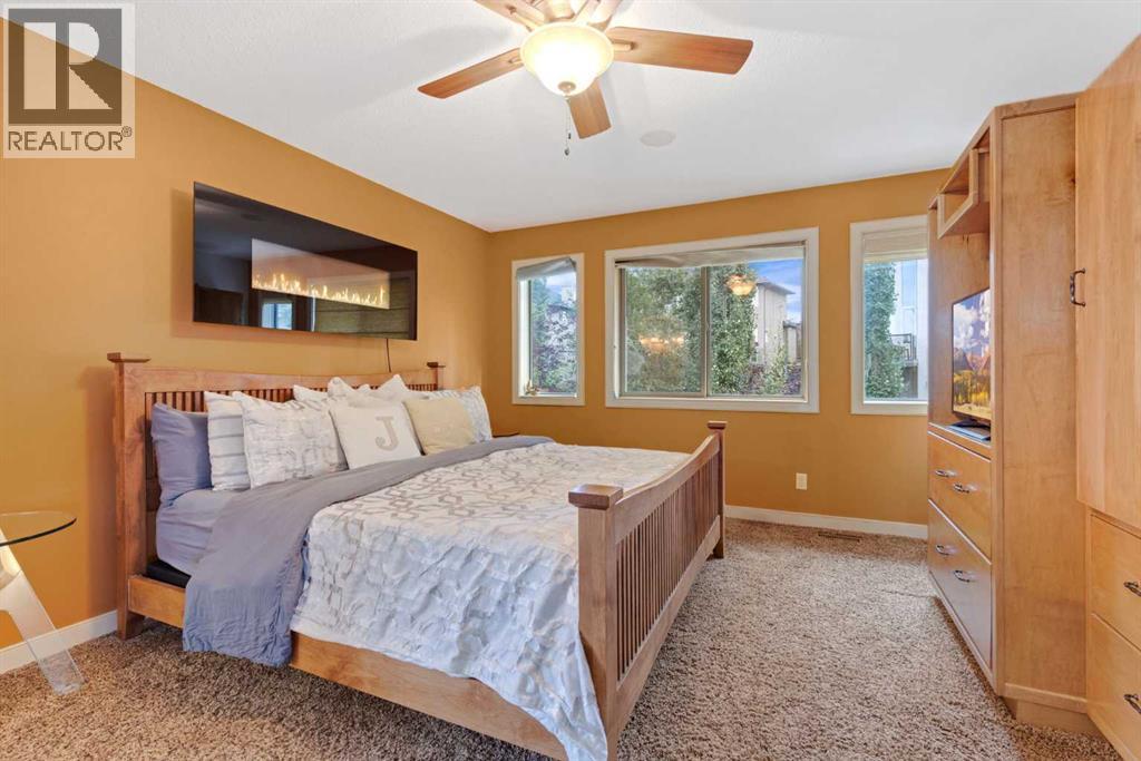 393 Banister Drive, Okotoks, Alberta  T1S 1W2 - Photo 21 - A2313699