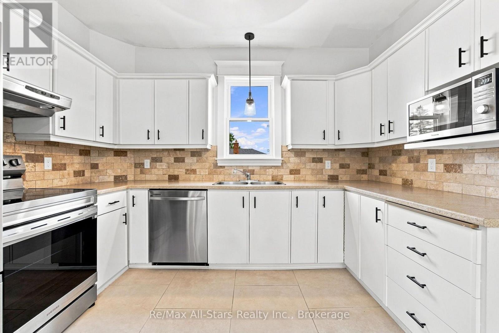 20 Mary Street E, Kawartha Lakes, Ontario  K9V 1V3 - Photo 13 - X13621298