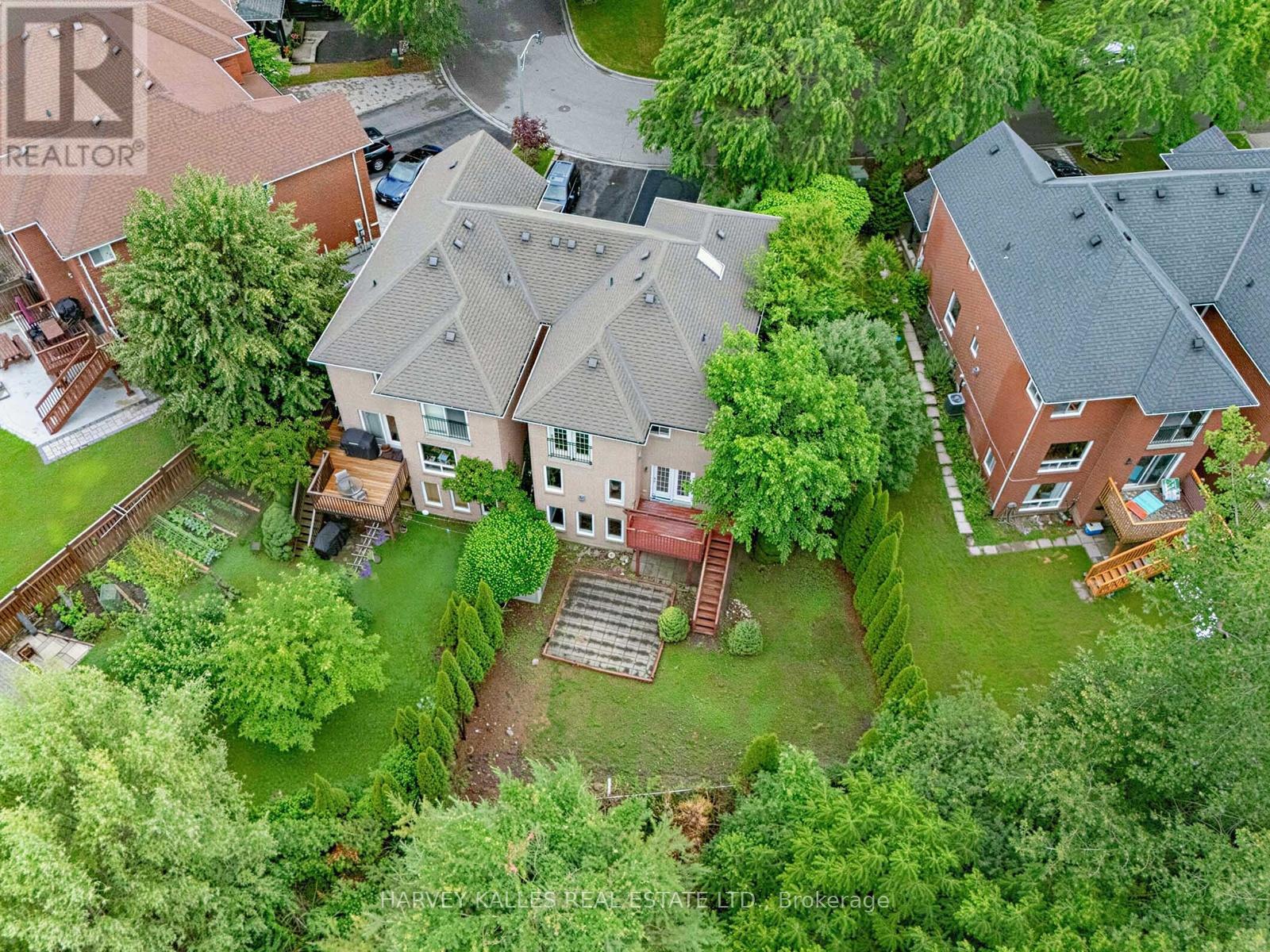 Main/upper - 2120 Erin Gate Boulevard, Pickering, Ontario  L1X 2V3 - Photo 4 - E13622812