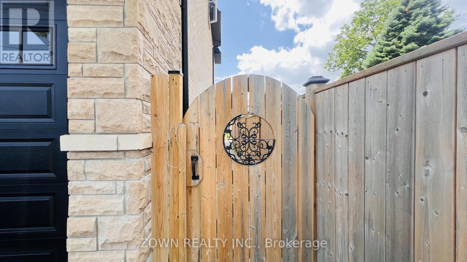 Basement - 736 Hillview Crescent, Pickering, Ontario  L1W 2S1 - Photo 10 - E13622932