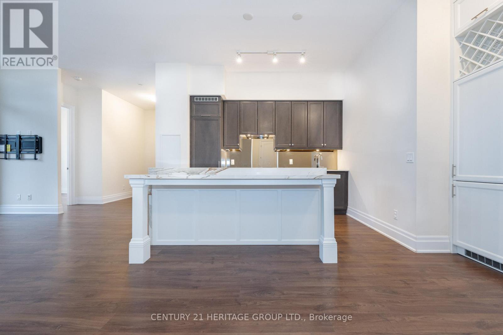 Ph02 - 9075 Jane Street, Vaughan, Ontario  L4K 4Z7 - Photo 12 - N13622836