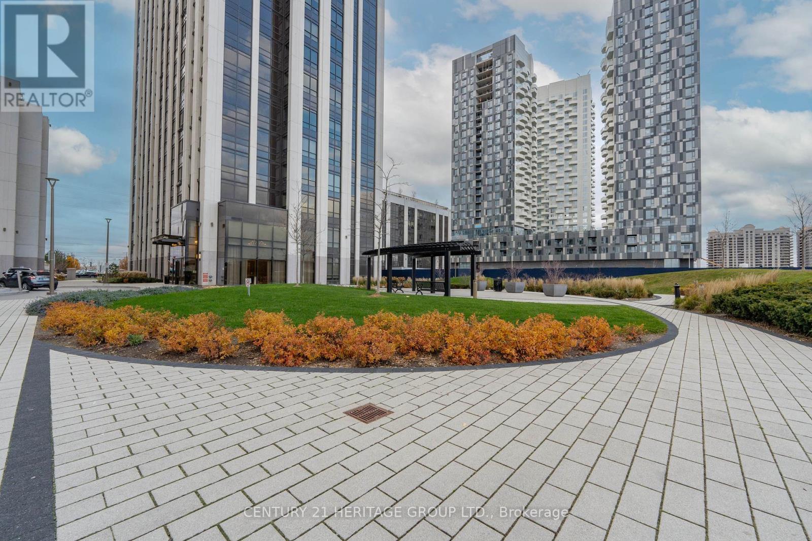 Ph02 - 9075 Jane Street, Vaughan, Ontario  L4K 4Z7 - Photo 2 - N13622836