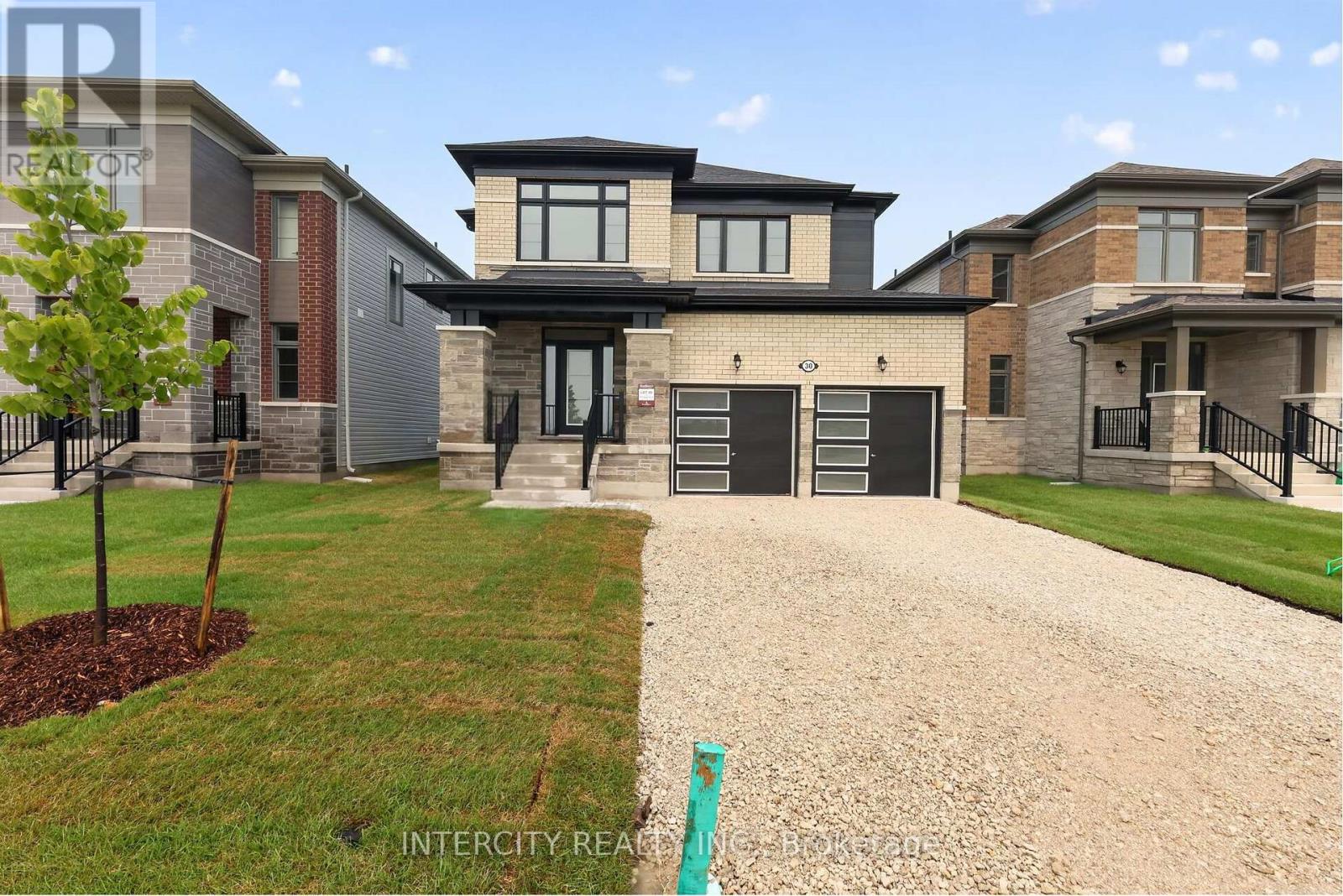 30 LEGACY CIRCLE, Wasaga Beach, Ontario