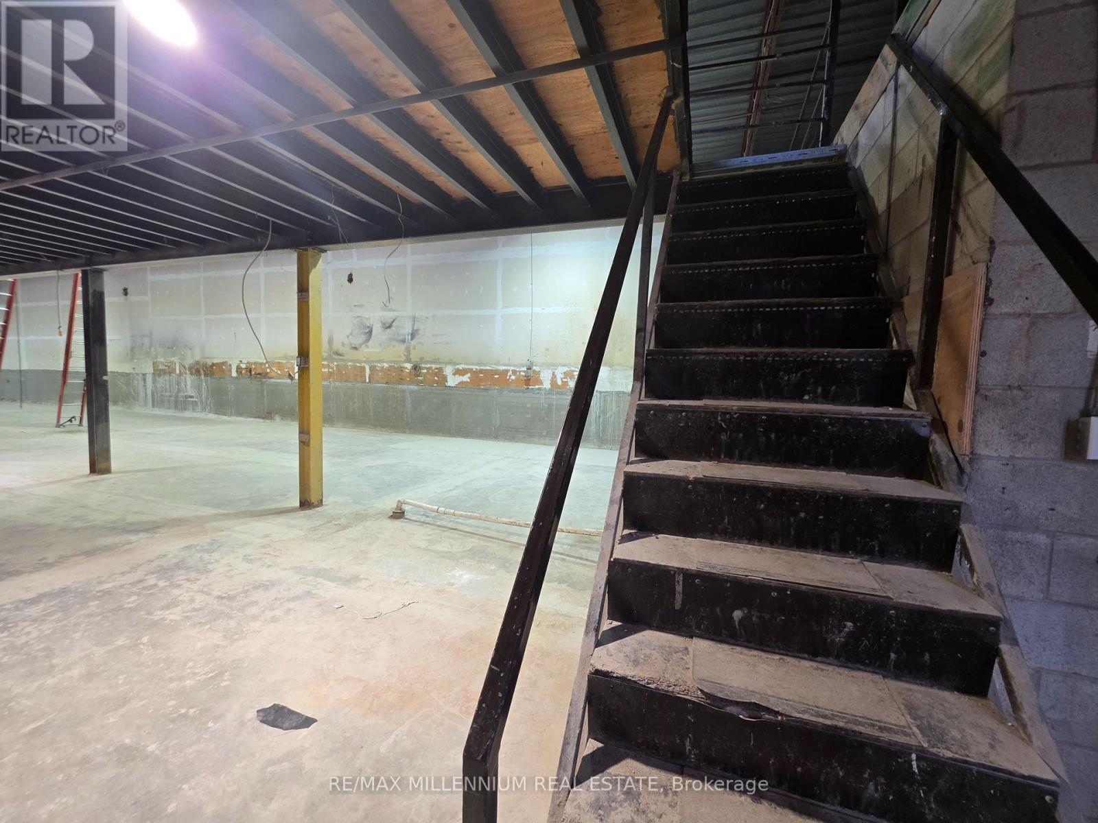 1 - 465 Norfinch Drive, Toronto, Ontario M3N 1Y7 - Photo 4 - W13622720