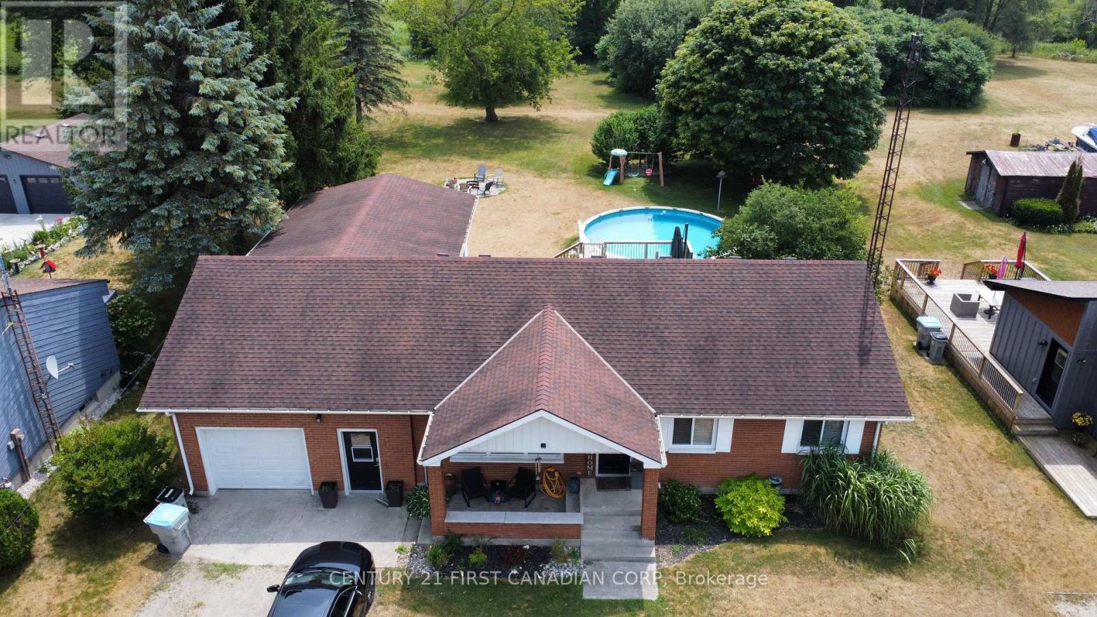 8319 GOOSEMARSH LINE, Lambton Shores, Ontario