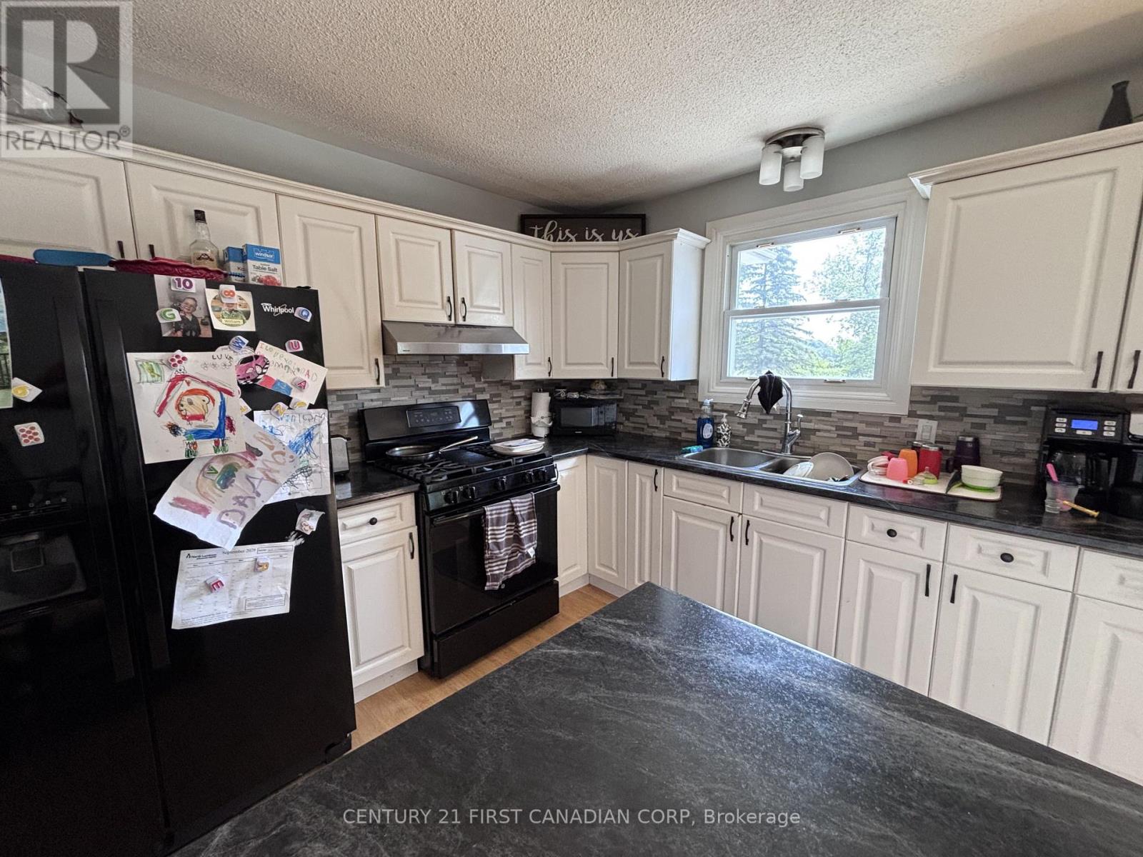 8319 Goosemarsh Line, Lambton Shores, Ontario  N0M 1T0 - Photo 17 - X13622960