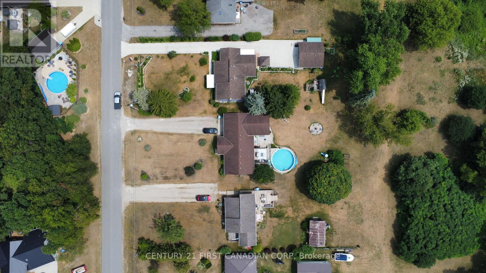 8319 Goosemarsh Line, Lambton Shores, Ontario  N0M 1T0 - Photo 2 - X13622960
