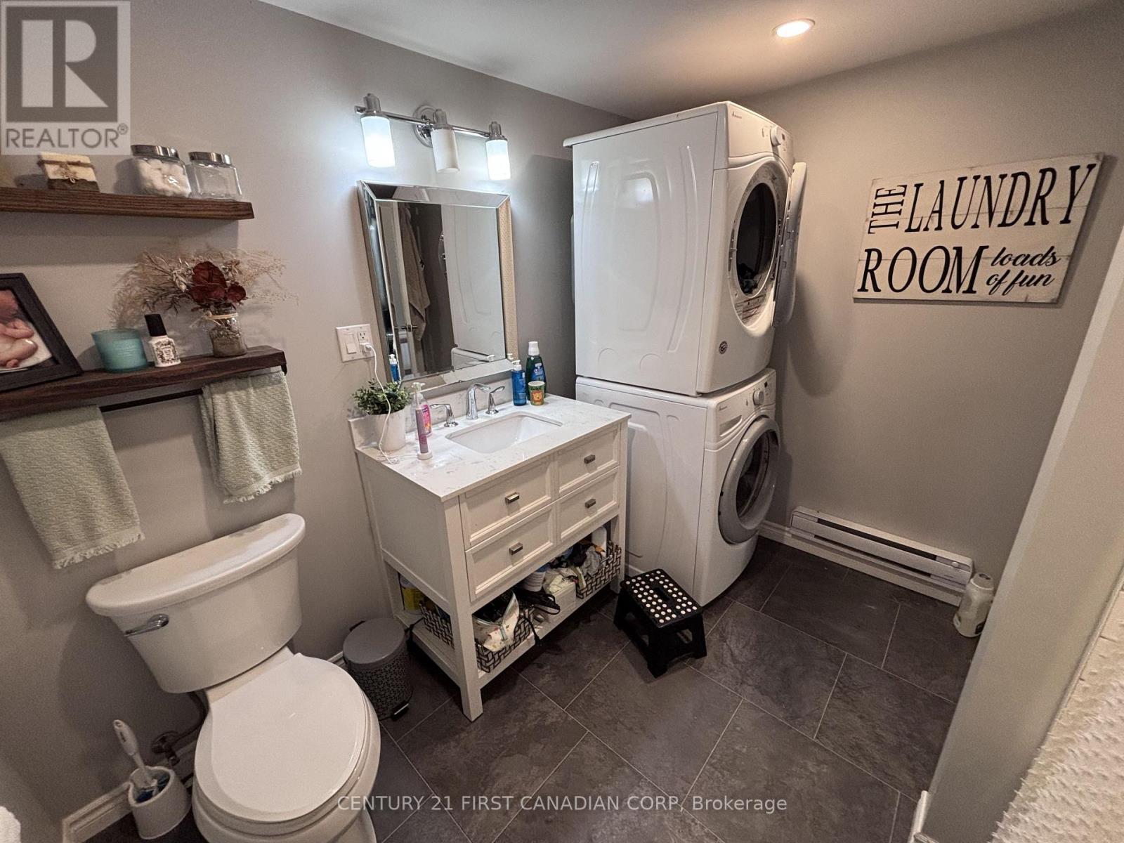 8319 Goosemarsh Line, Lambton Shores, Ontario  N0M 1T0 - Photo 21 - X13622960