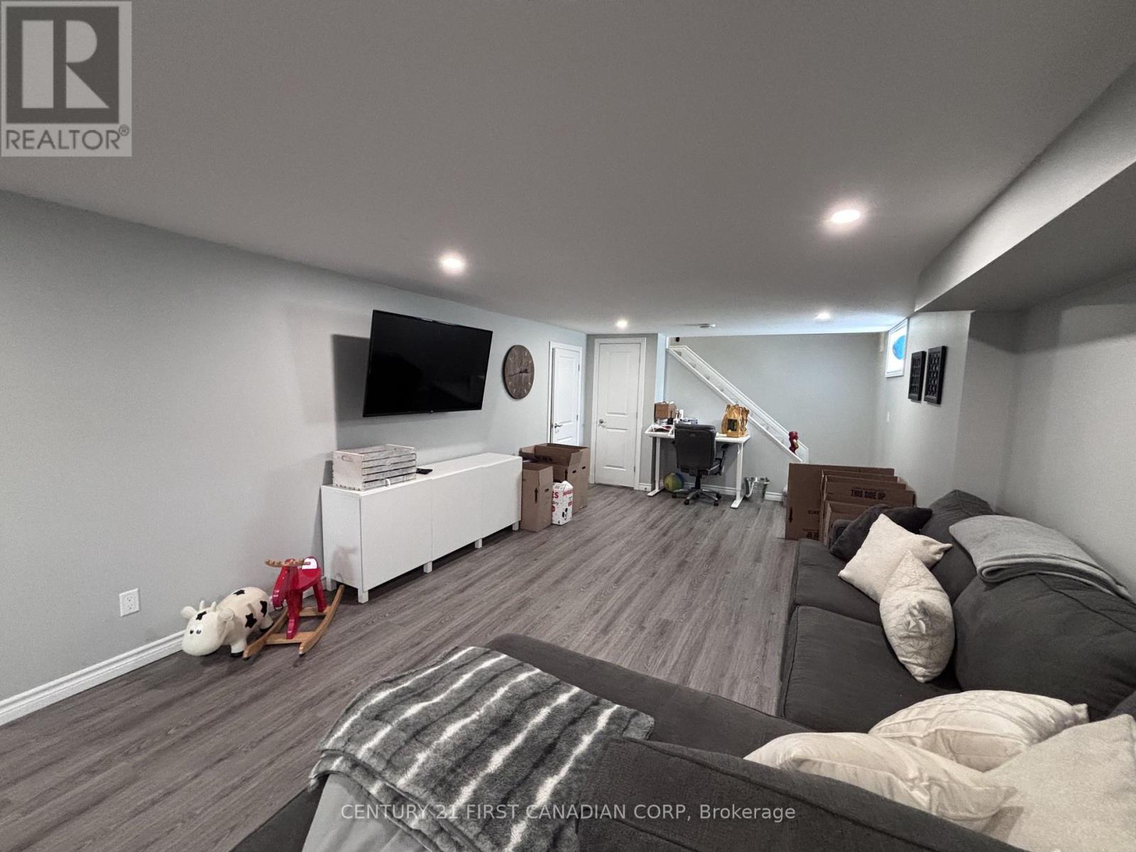 8319 Goosemarsh Line, Lambton Shores, Ontario  N0M 1T0 - Photo 26 - X13622960
