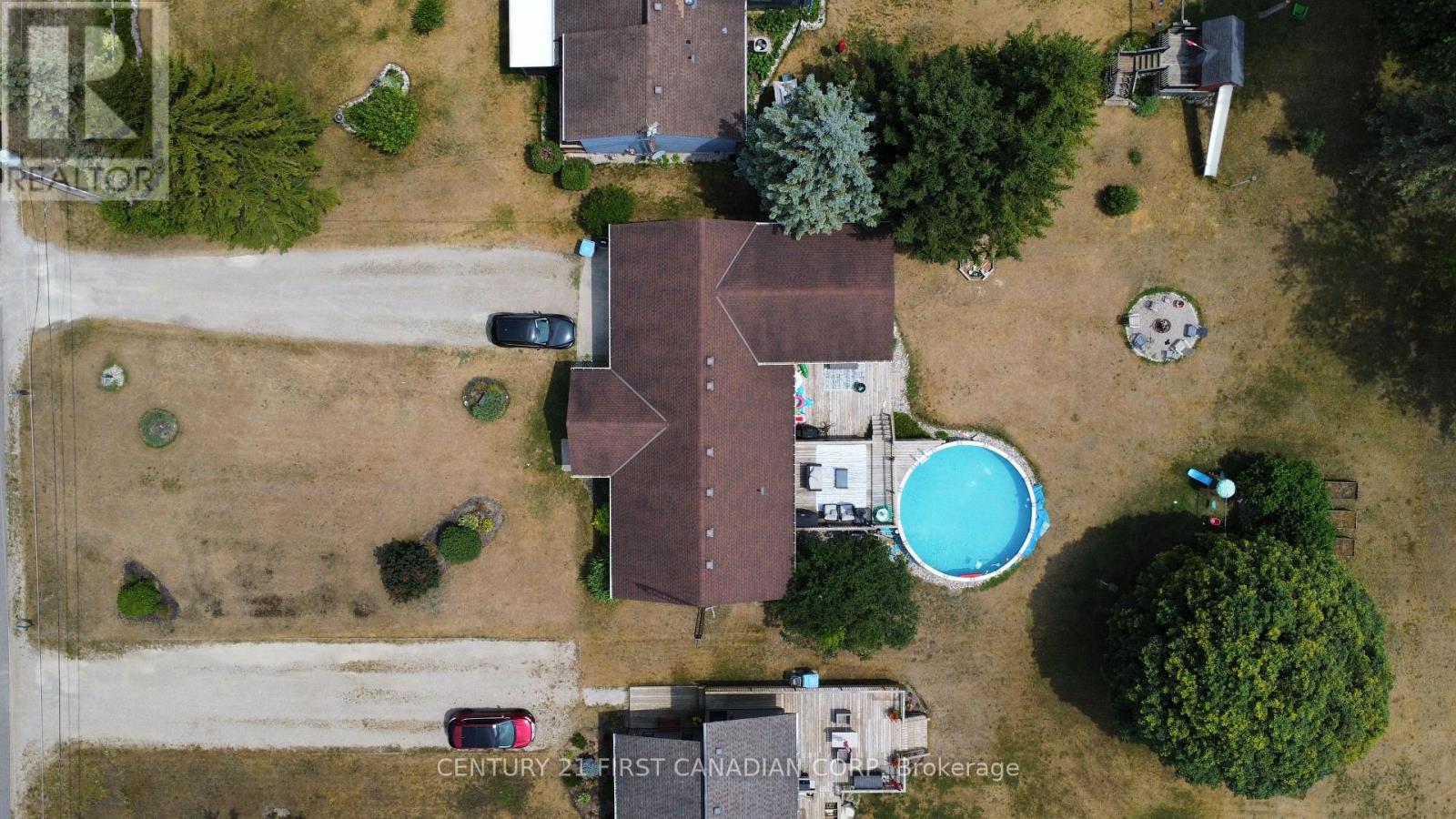 8319 Goosemarsh Line, Lambton Shores, Ontario  N0M 1T0 - Photo 3 - X13622960
