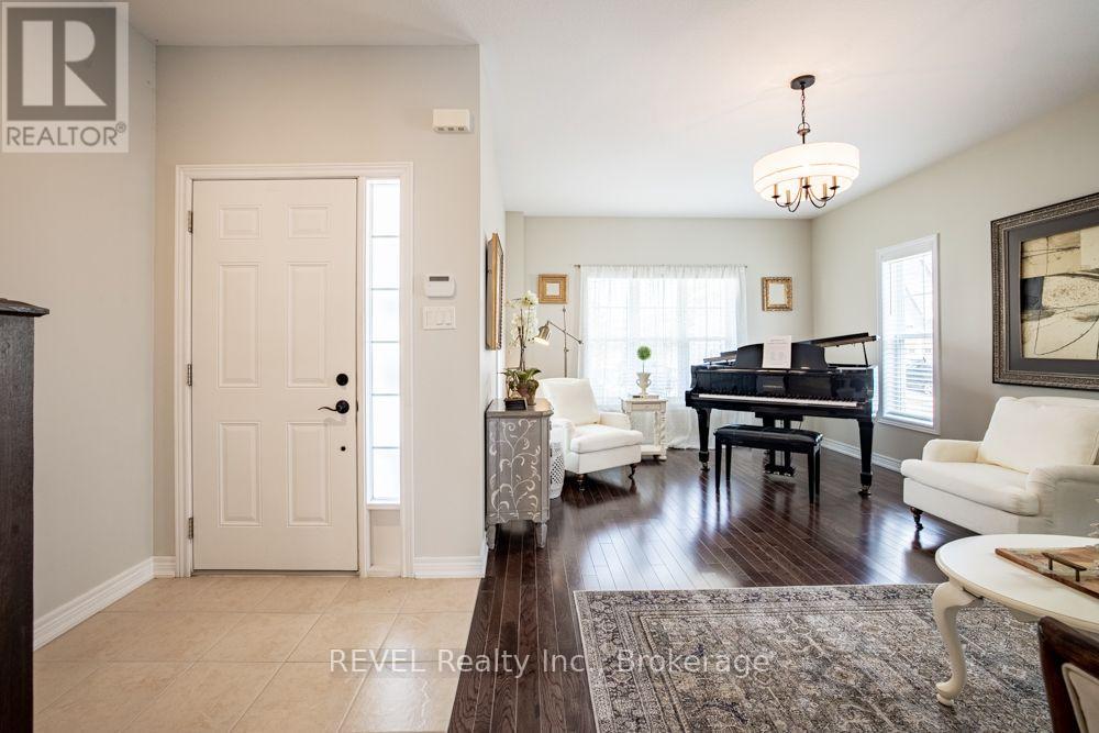 735 Celebration Drive, Fort Erie, Ontario  L2A 6V8 - Photo 5 - X13622988