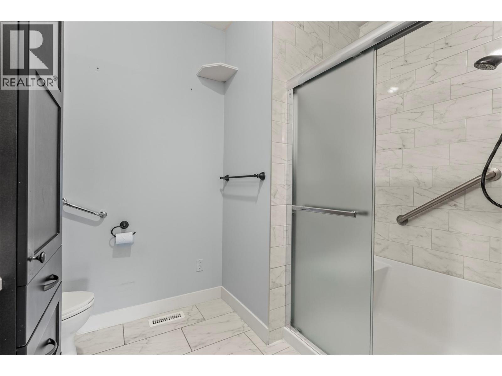2444 York Avenue Unit# 32, Armstrong, British Columbia  V4Y 0Y3 - Photo 30 - 10390199