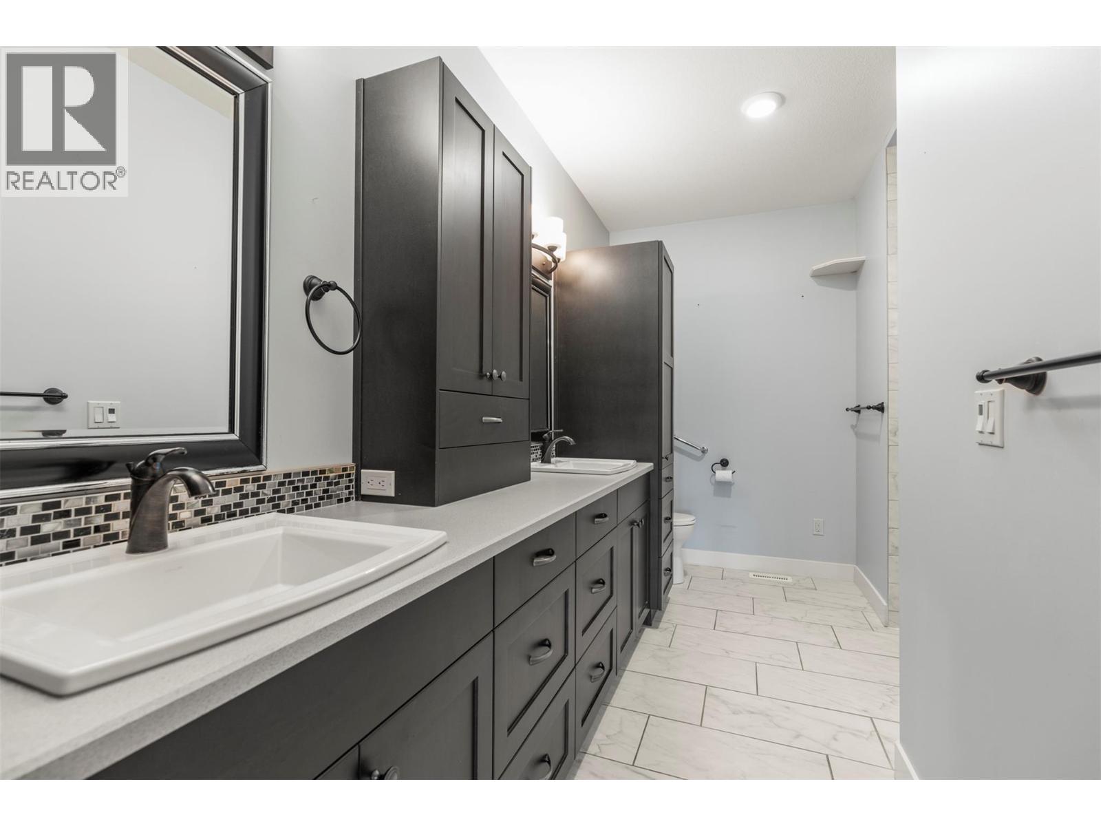 2444 York Avenue Unit# 32, Armstrong, British Columbia  V4Y 0Y3 - Photo 29 - 10390199
