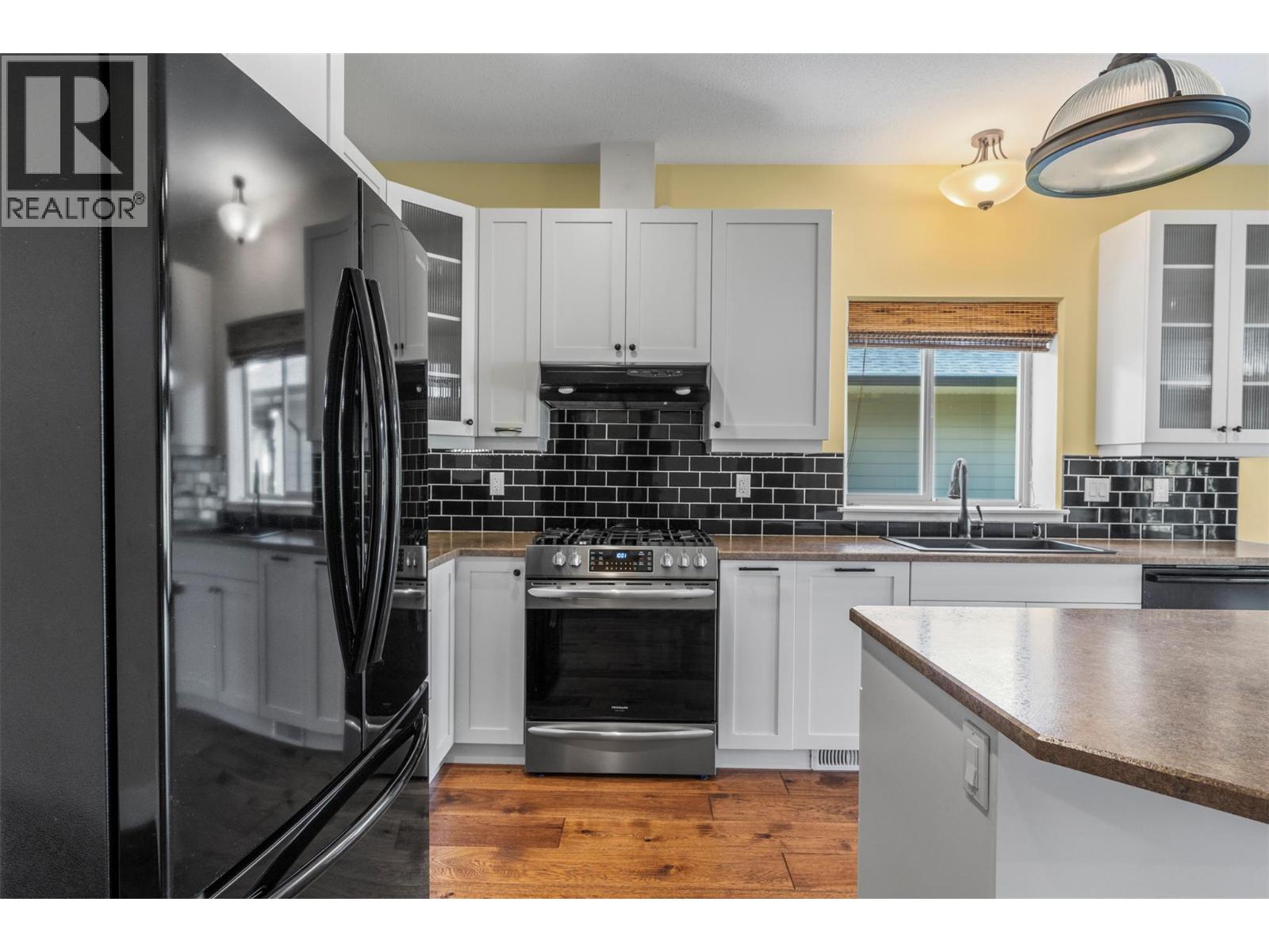 2444 York Avenue Unit# 32, Armstrong, British Columbia  V4Y 0Y3 - Photo 11 - 10390199