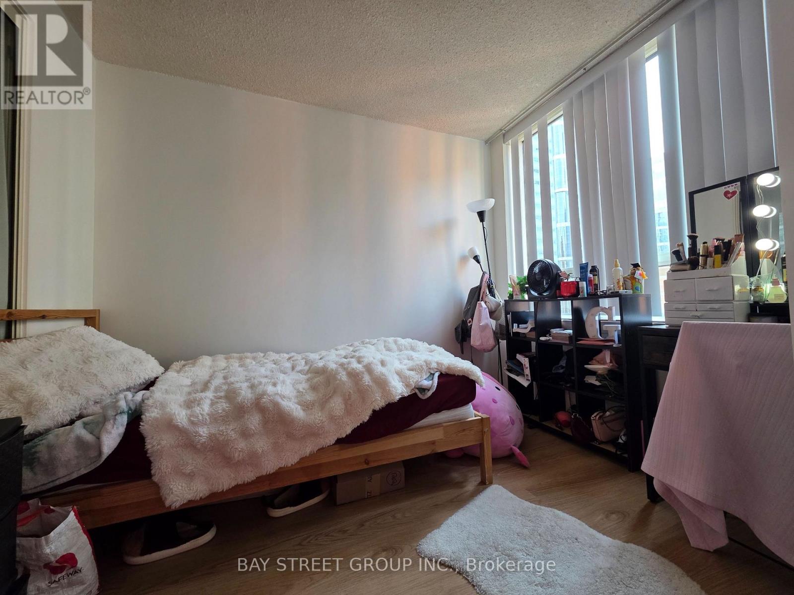 1202 - 633 Bay Street, Toronto, Ontario  M5G 2G4 - Photo 11 - C13623002