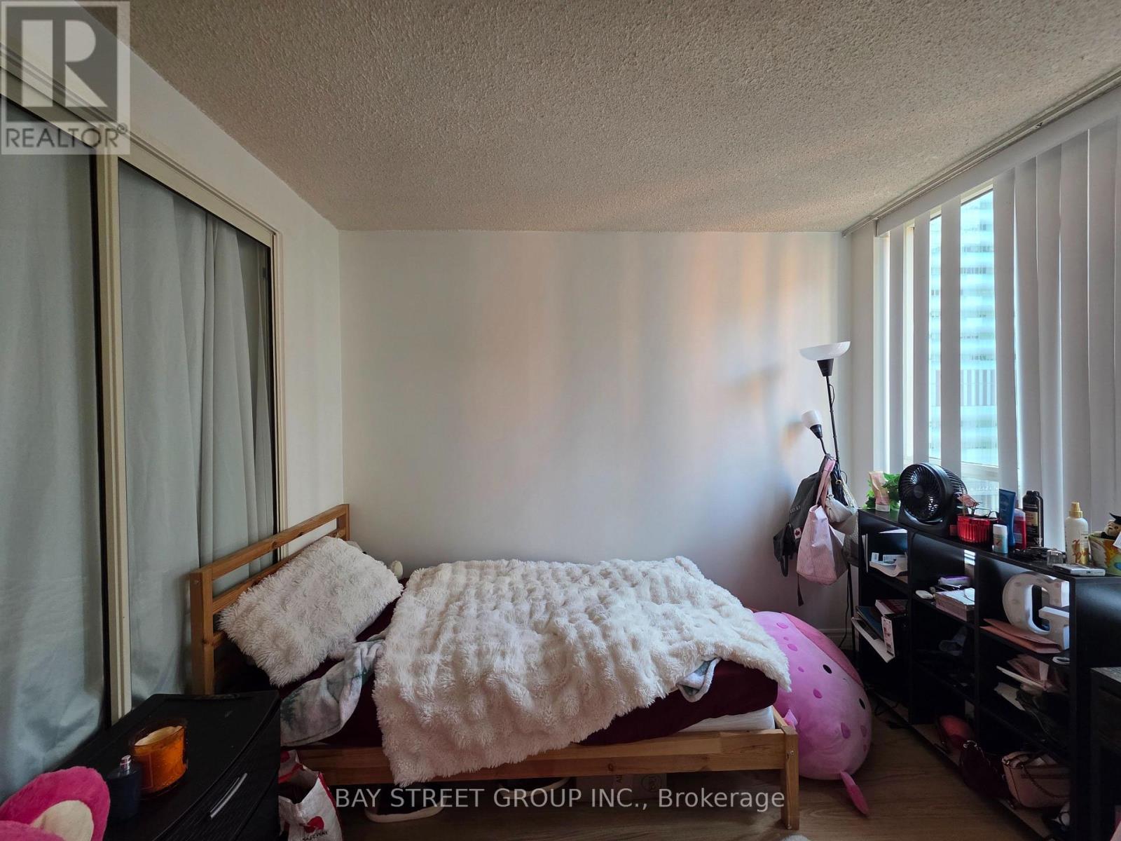 1202 - 633 Bay Street, Toronto, Ontario  M5G 2G4 - Photo 12 - C13623002