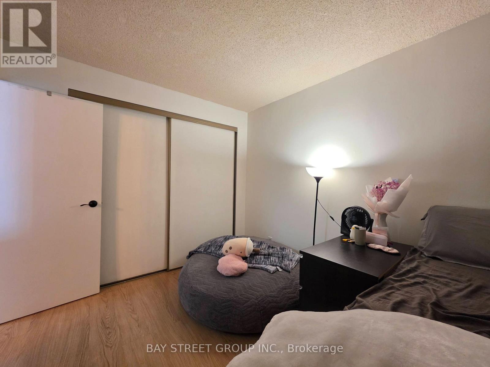 1202 - 633 Bay Street, Toronto, Ontario  M5G 2G4 - Photo 9 - C13623002