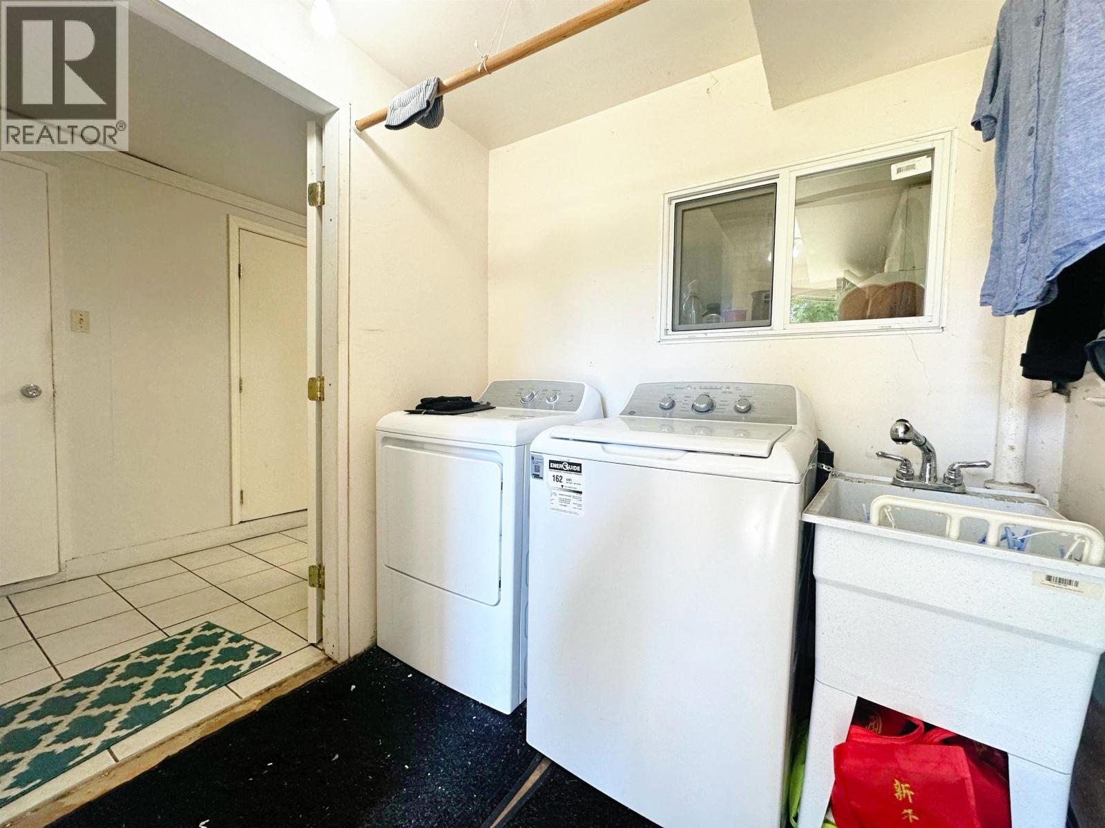 3416 Monmouth Avenue, Vancouver, British Columbia  V5R 5R9 - Photo 25 - R3137356