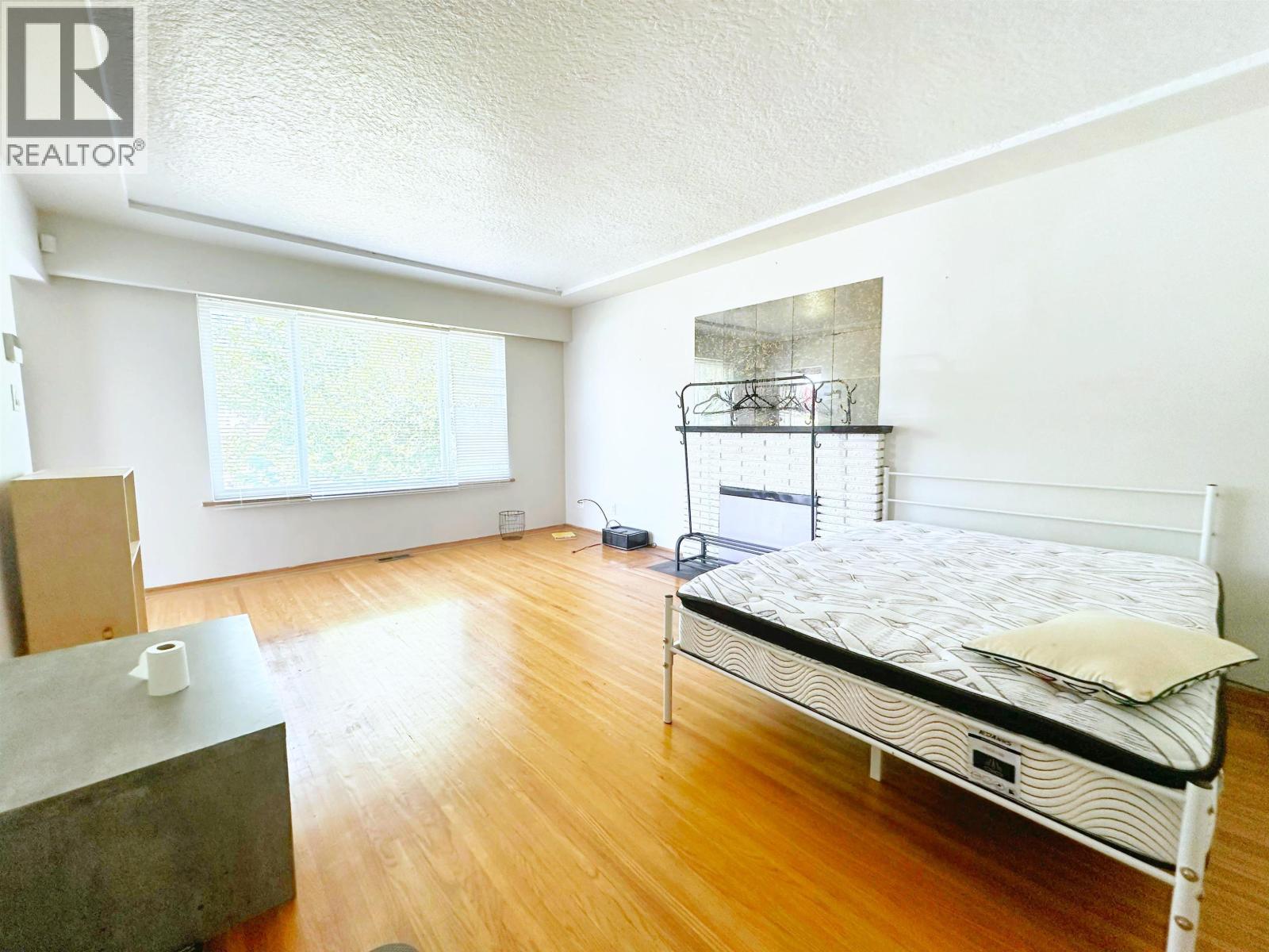 3416 Monmouth Avenue, Vancouver, British Columbia  V5R 5R9 - Photo 8 - R3137356