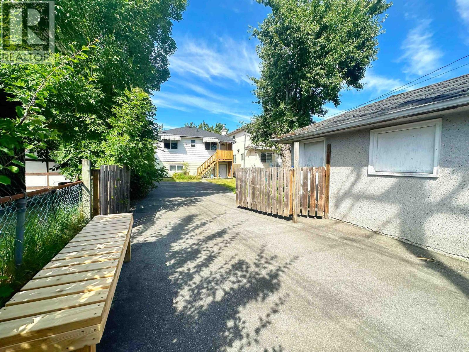 3416 Monmouth Avenue, Vancouver, British Columbia  V5R 5R9 - Photo 30 - R3137356