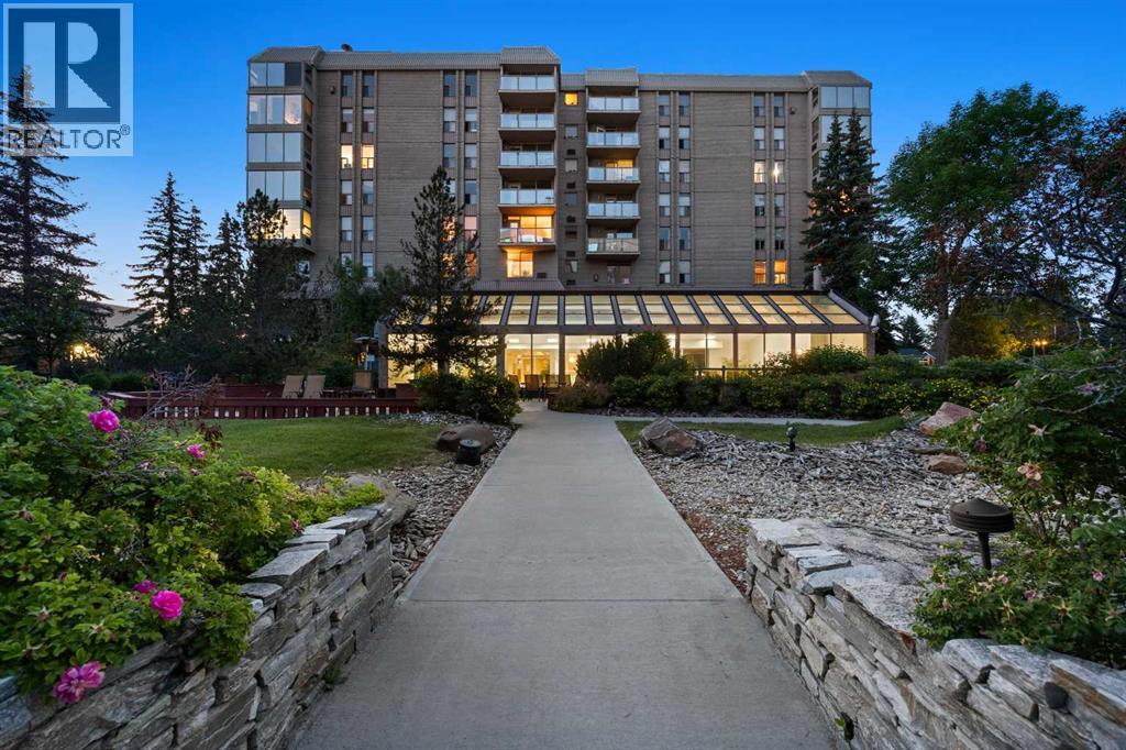 204, 4603 Varsity Drive NW, Calgary, Alberta  T3A 2V7 - Photo 2 - A2329697