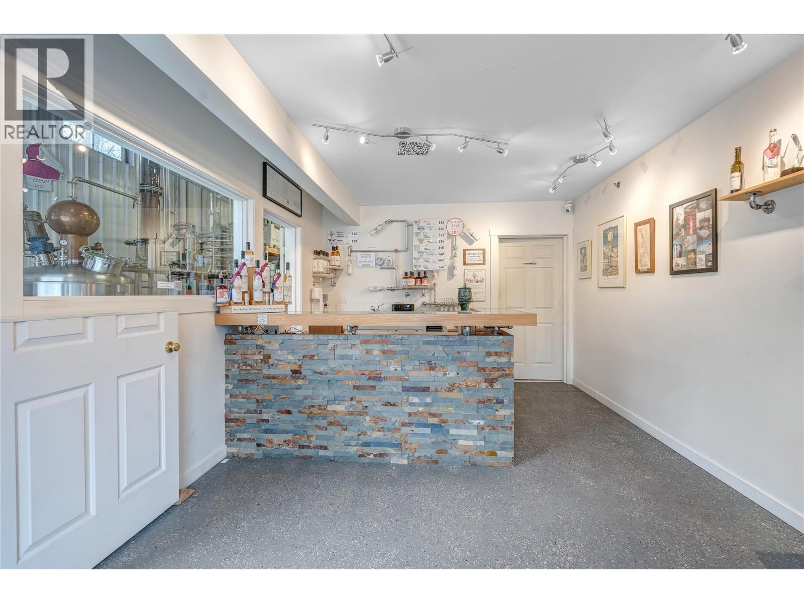 18006 Bentley Road Unit# 101, Summerland, British Columbia