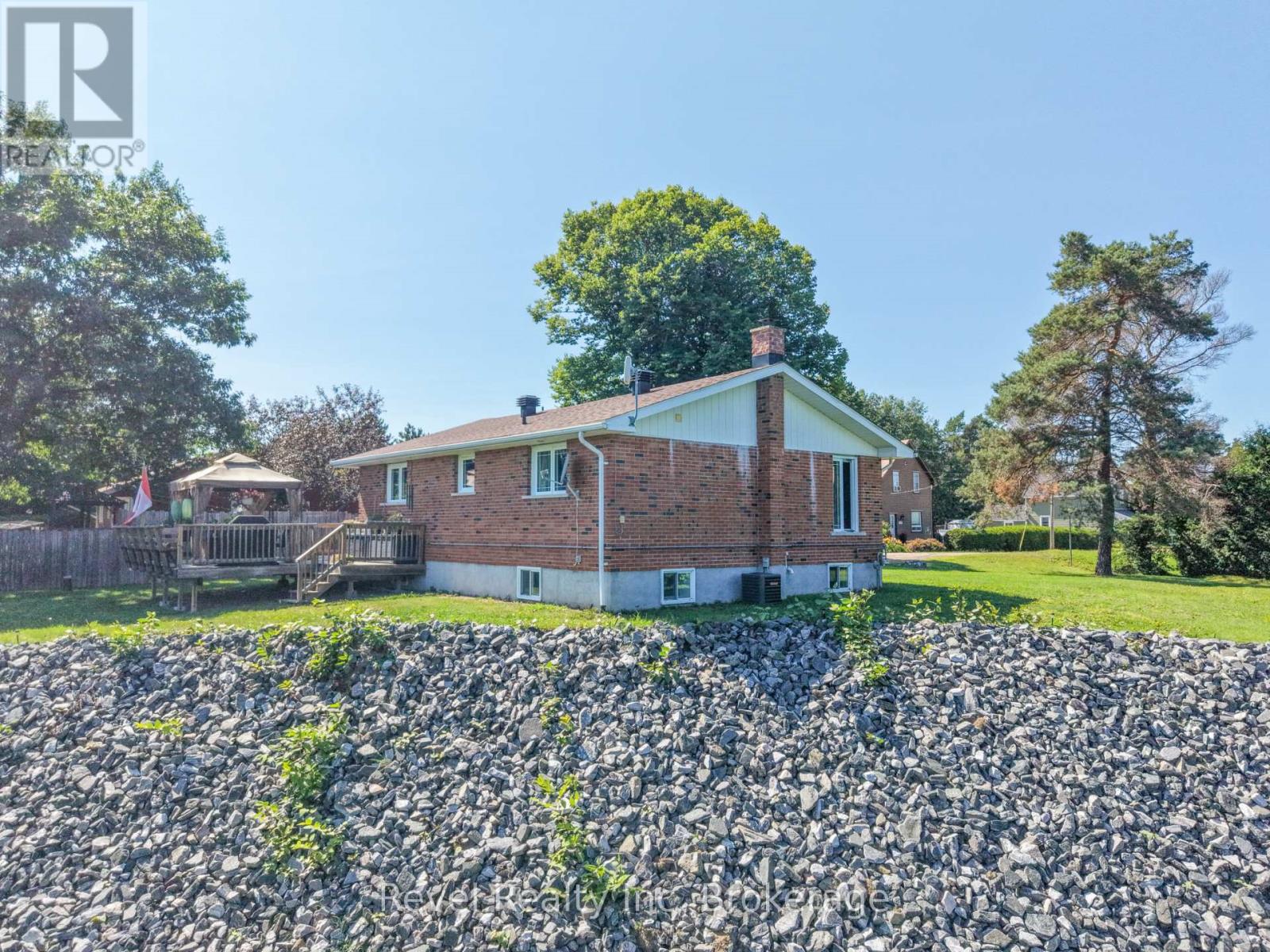 201 Bird Street, Powassan, Ontario  P0H 2L0 - Photo 43 - X13623090