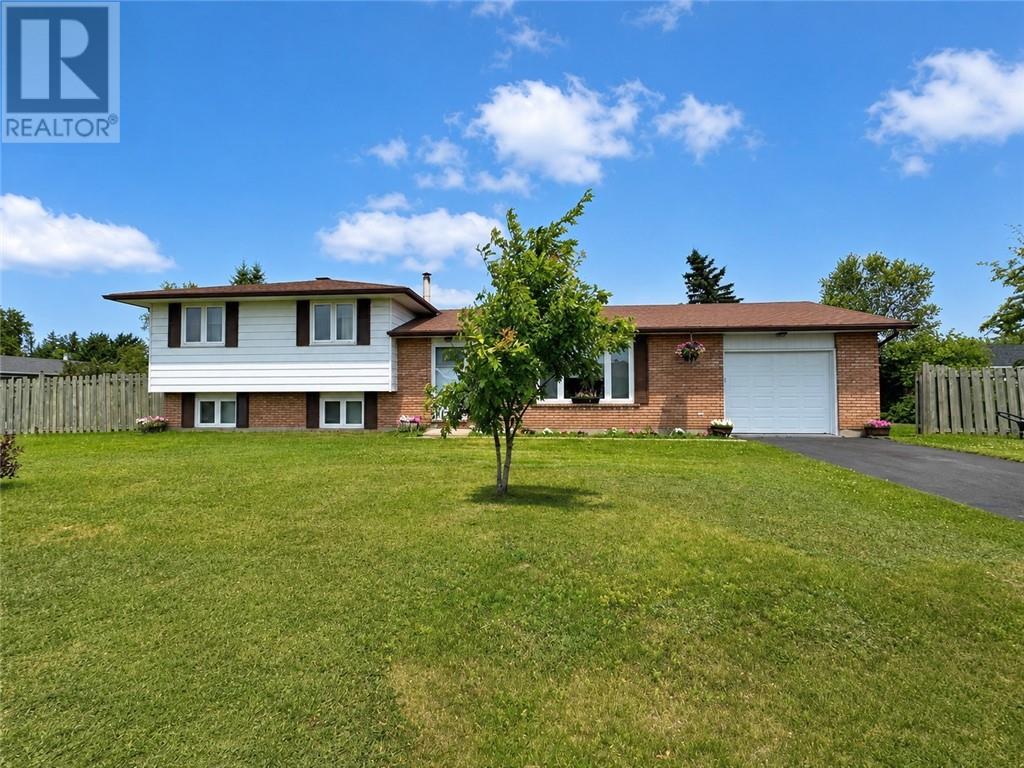 2 Aspen Court, Capreol, Ontario