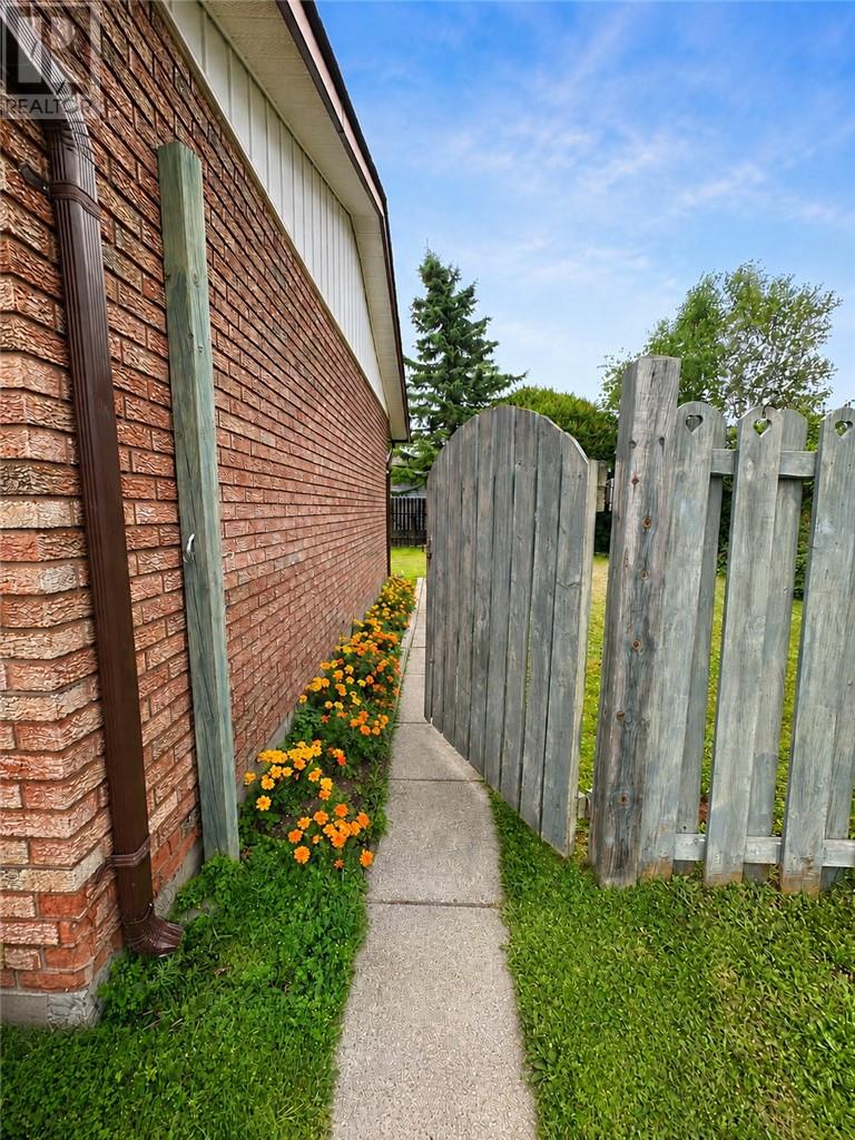 2 Aspen Court, Capreol, Ontario  P0M 1H0 - Photo 5 - 2129519