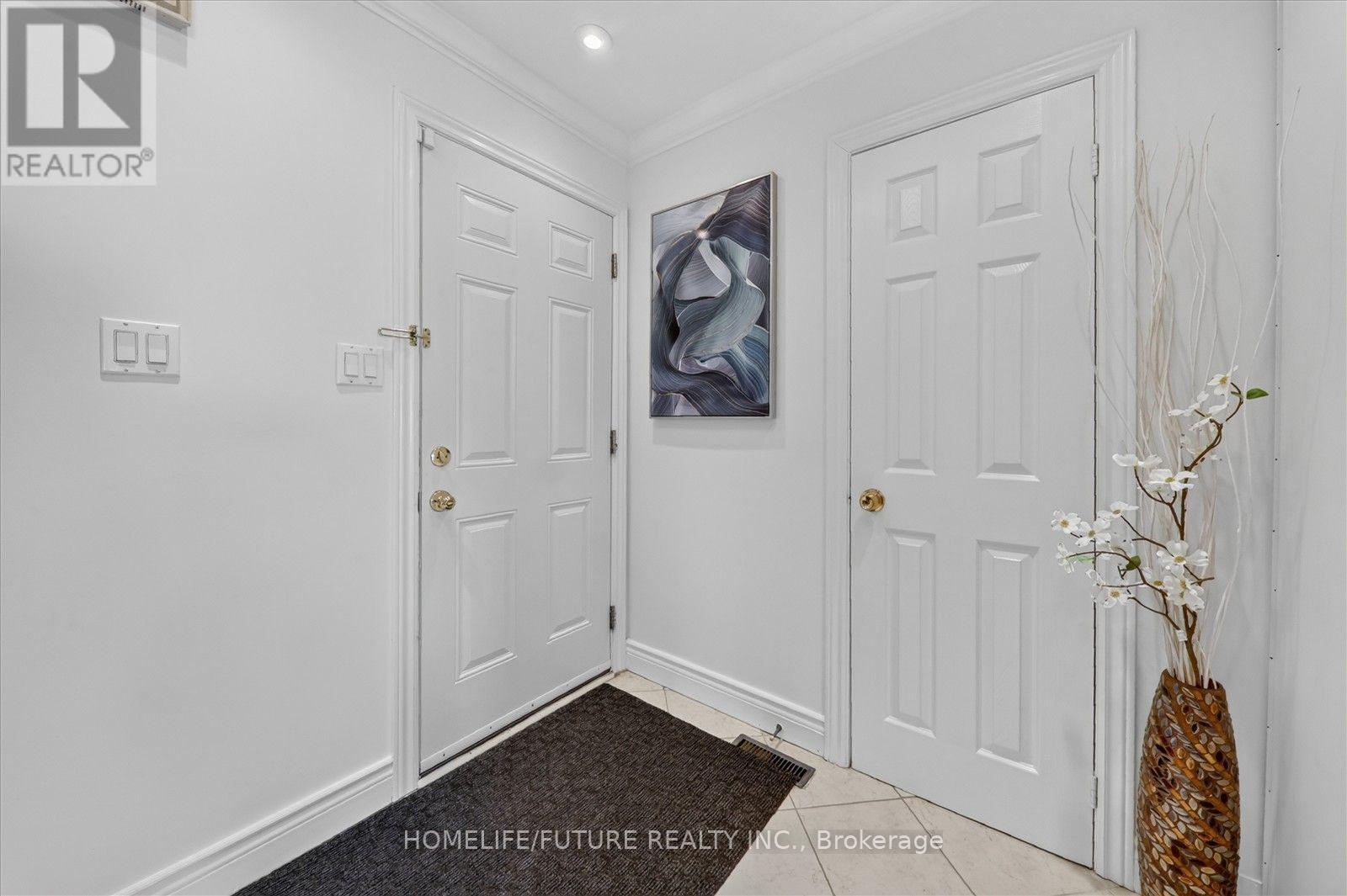77 Muirlands Drive, Toronto, Ontario  M1V 2B3 - Photo 7 - E13623074