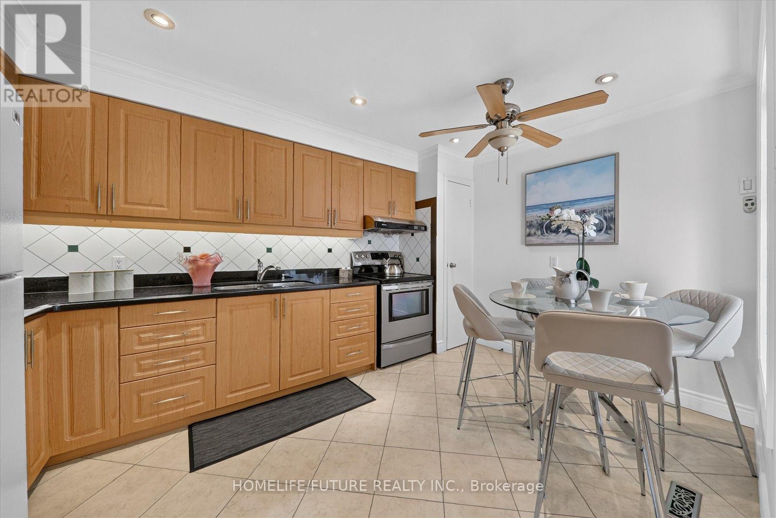 77 Muirlands Drive, Toronto, Ontario  M1V 2B3 - Photo 8 - E13623074