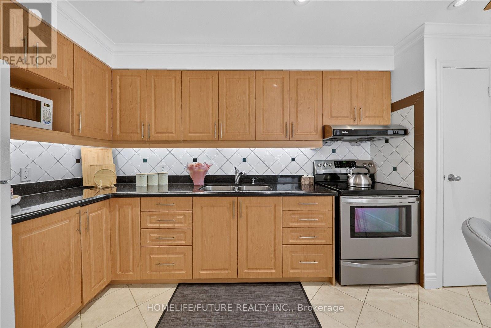77 Muirlands Drive, Toronto, Ontario  M1V 2B3 - Photo 9 - E13623074