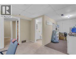 1675 Thayer Court Unit# 1, Kelowna, British Columbia  V1Y 8M2 - Photo 35 - 10396337