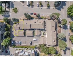 1675 Thayer Court Unit# 1, Kelowna, British Columbia  V1Y 8M2 - Photo 4 - 10396337