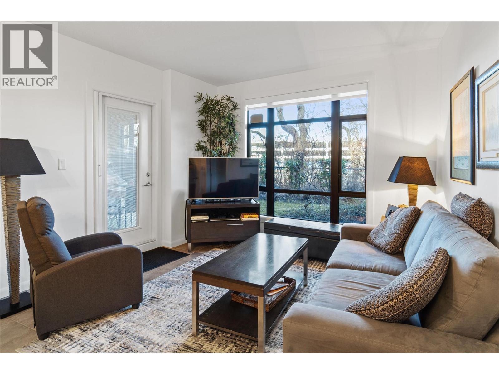 654 Cook Road Unit# 142, Kelowna, British Columbia  V1W 3G7 - Photo 3 - 10389116