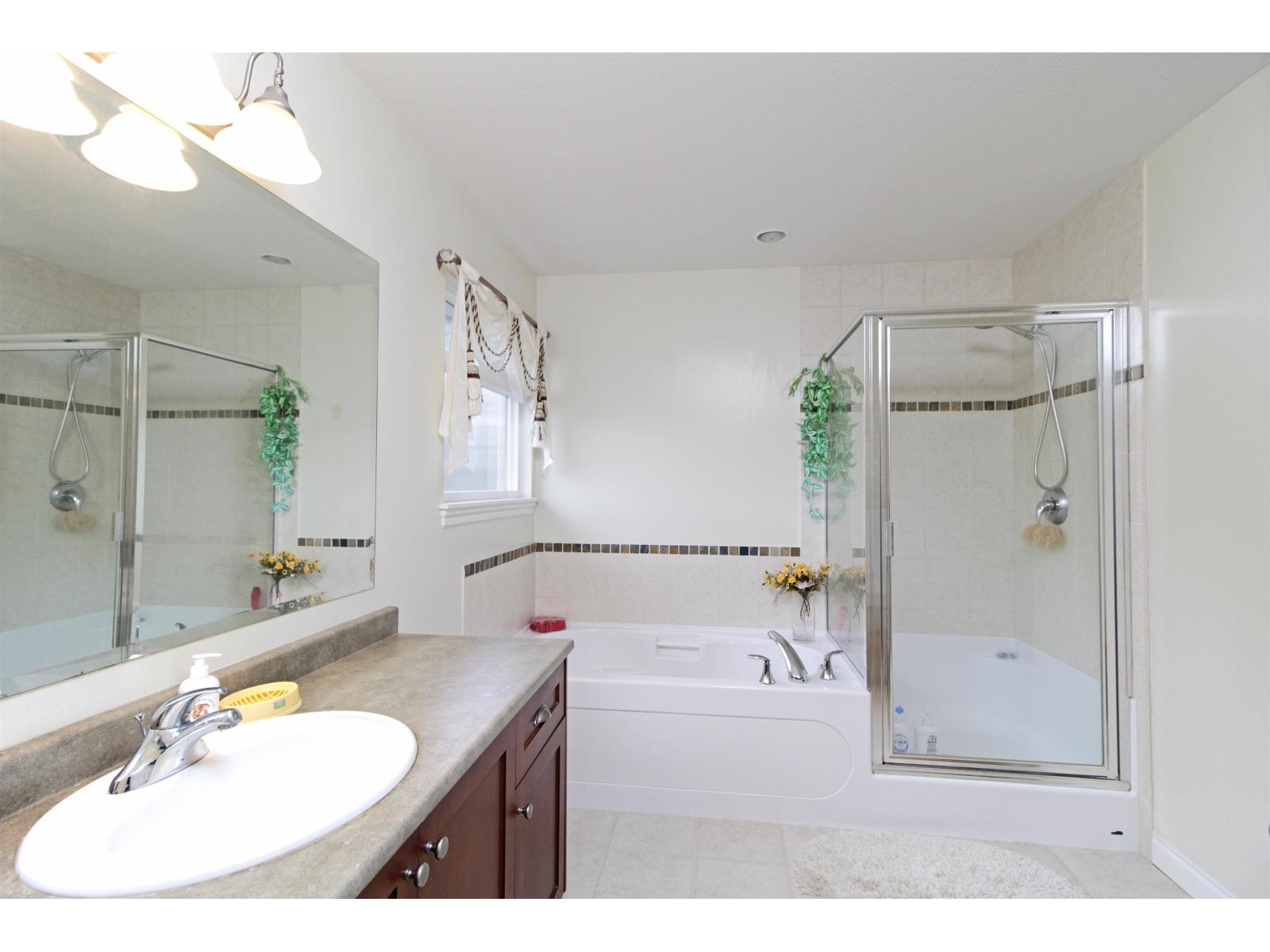 3303 148a Street, Surrey, British Columbia  V4P 3R2 - Photo 13 - R3149573