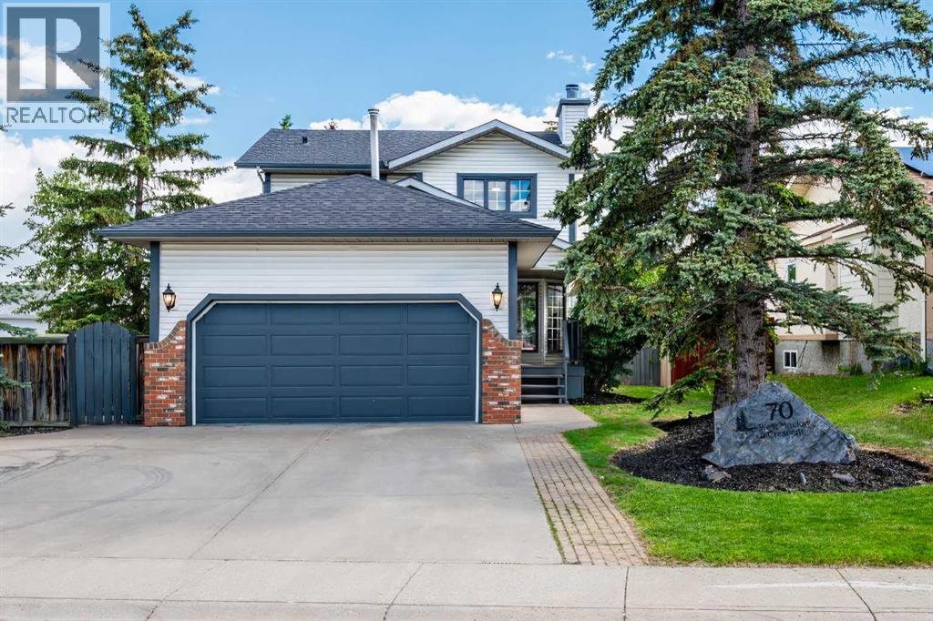 70 West Mackay Crescent, Cochrane, Alberta