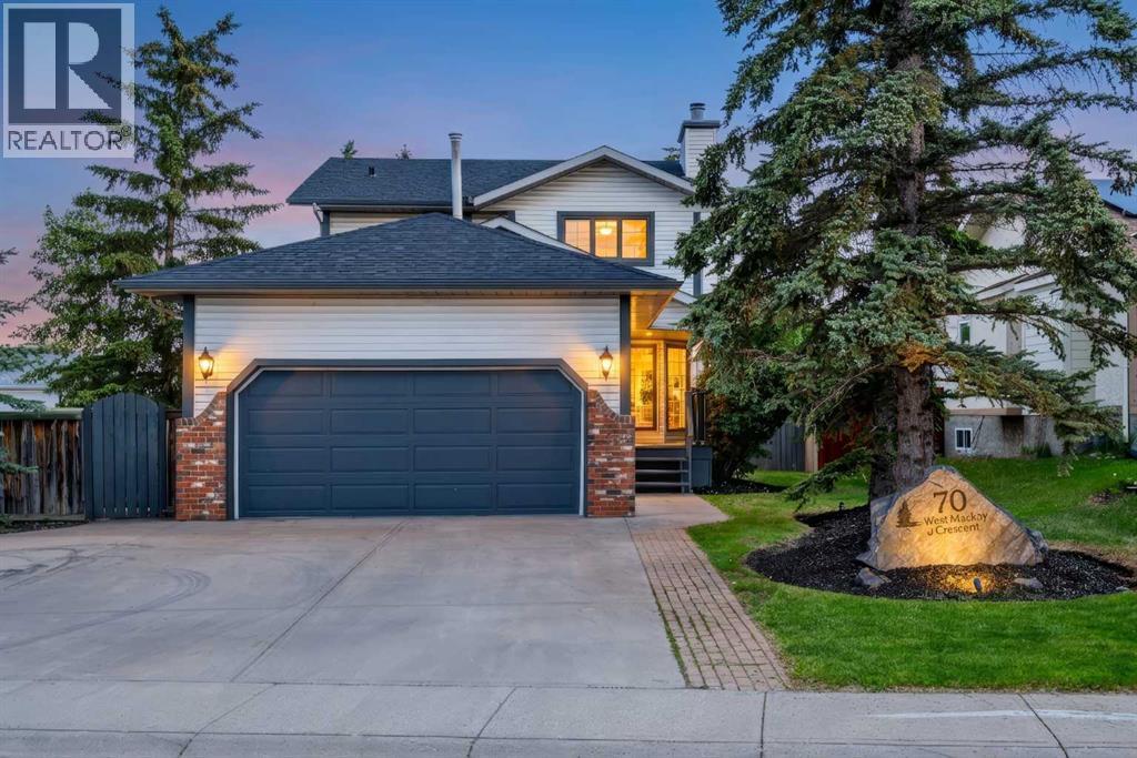70 West Mackay Crescent, Cochrane, Alberta  T4C 1J7 - Photo 2 - A2320551