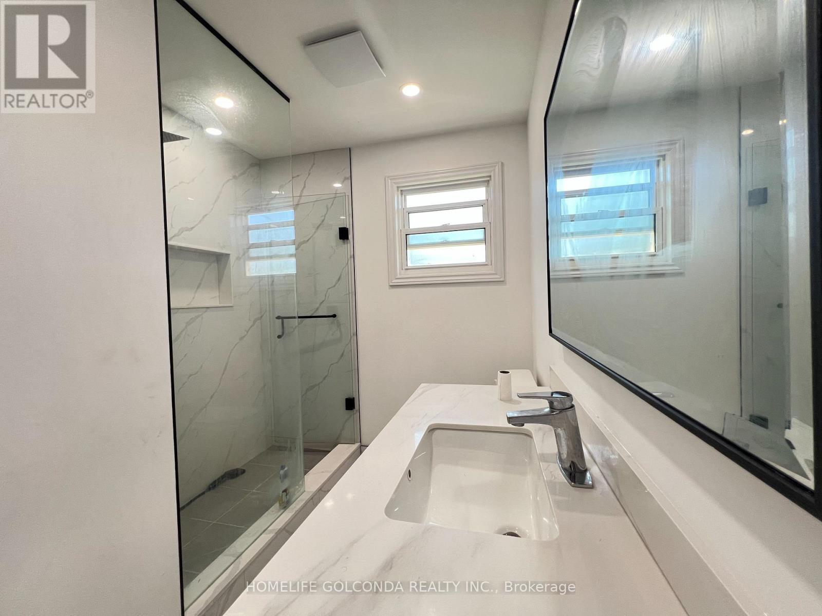 Upper - 5404 Heritage Hills Boulevard, Mississauga, Ontario  L5R 2J4 - Photo 14 - W13623058