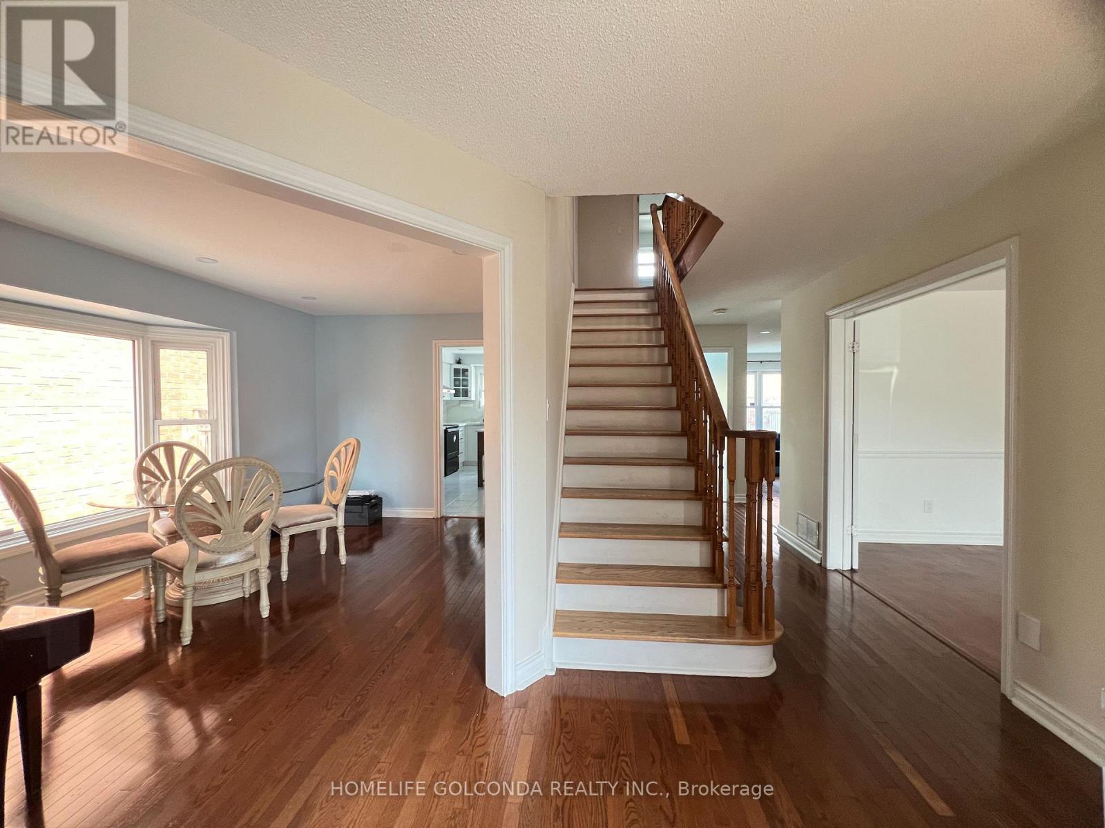 Upper - 5404 Heritage Hills Boulevard, Mississauga, Ontario  L5R 2J4 - Photo 4 - W13623058