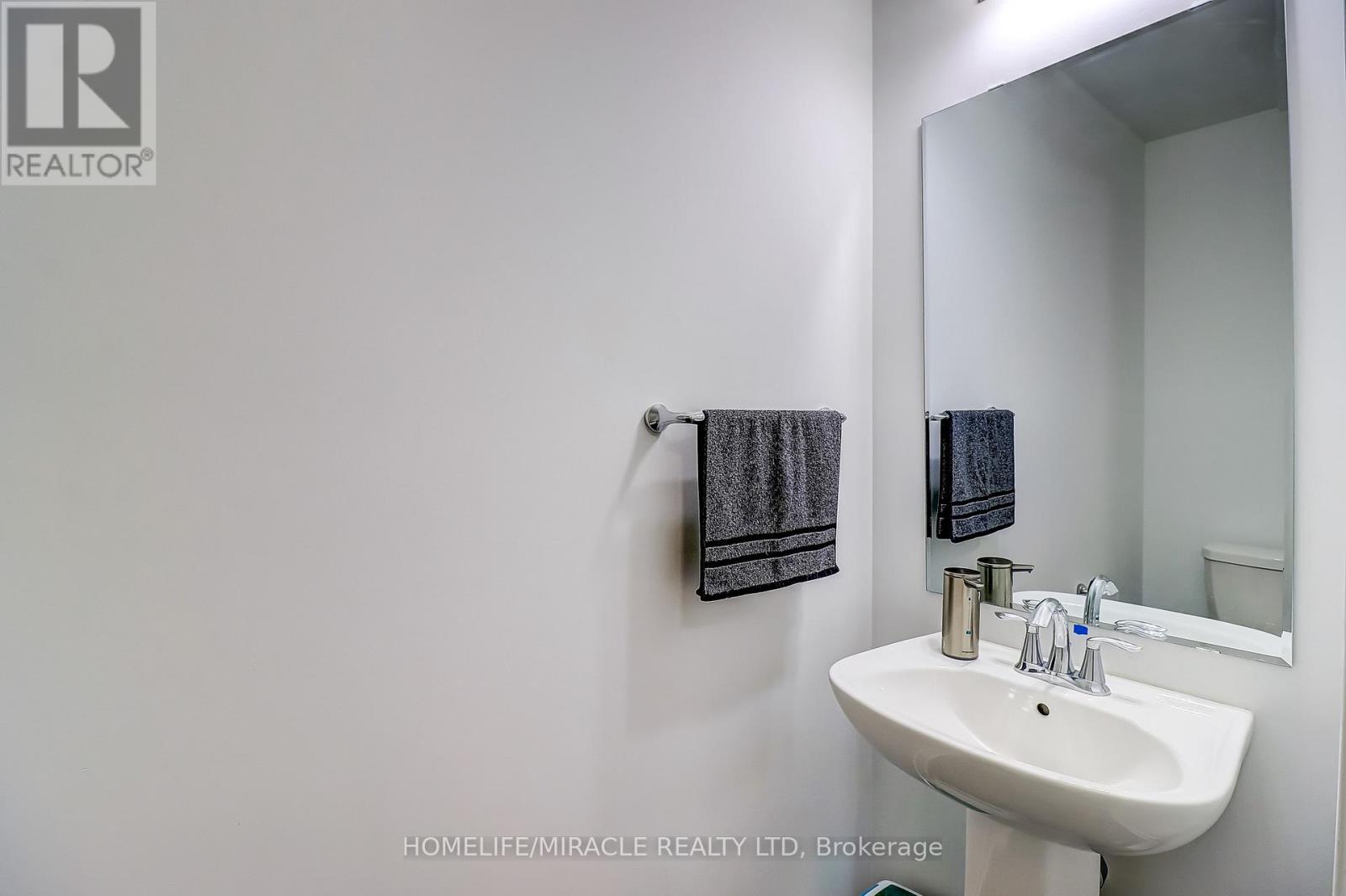 1188 Wheat Boom Drive, Oakville, Ontario  L6H 7W4 - Photo 11 - W13623096
