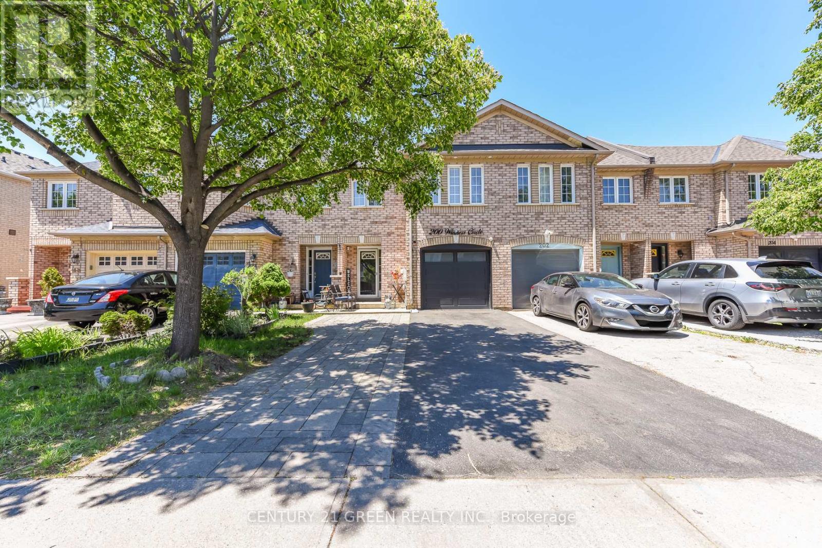 200 Winners Circle, Brampton, Ontario  L7A 1M2 - Photo 2 - W13623114