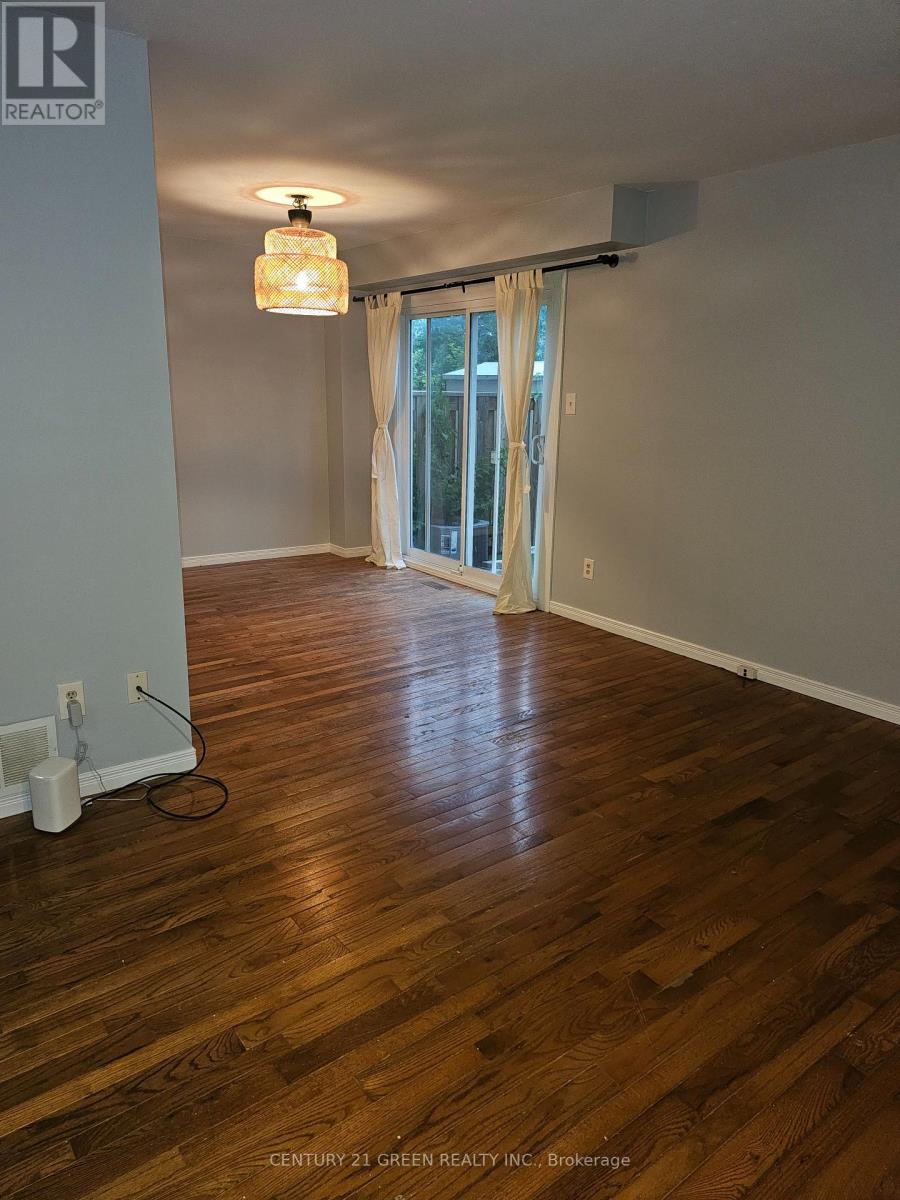7 - 98 Falconer Drive, Mississauga, Ontario  L5N 1Y2 - Photo 6 - W13623126