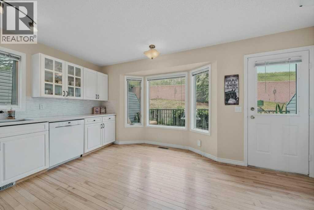 68 Patina Point SW, Calgary, Alberta  T3H 3J7 - Photo 11 - A2325728