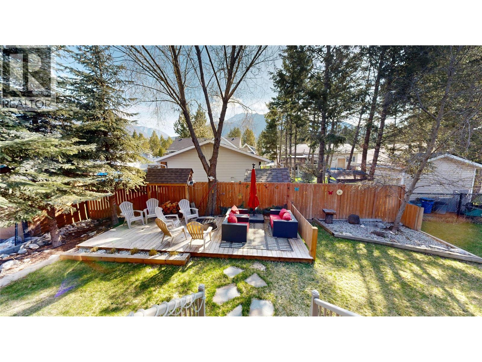 7500 Pine Cone Lane, Radium Hot Springs, British Columbia V0A 1M0 - Photo 35 - 10384145