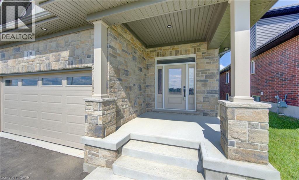 102 Bedell Drive, Drayton, Ontario  N0G 1P0 - Photo 2 - 40850475