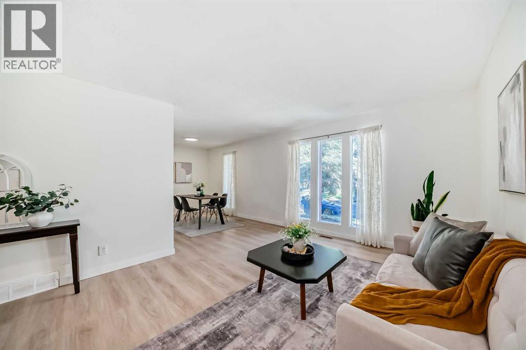 7807 20a Street Se, Calgary, Alberta  T2C 1M7 - Photo 3 - A2333031