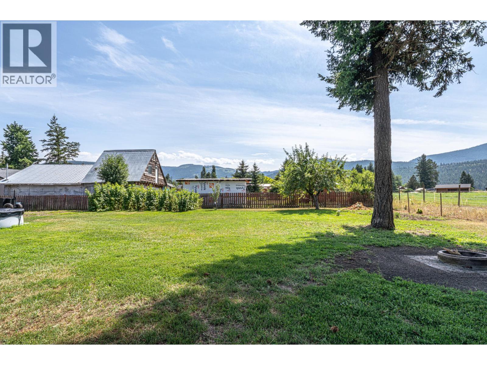 22 Pemberton Road, Lumby, British Columbia  V0E 2G7 - Photo 23 - 10395309